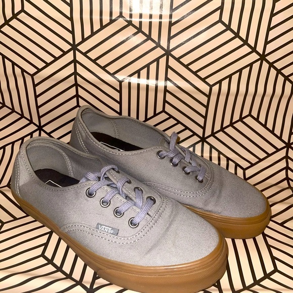 Cool Grey low top Vans - Picture 2 of 3